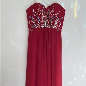 Red dress size small (2), used once.
